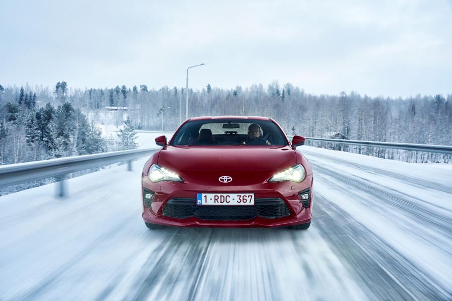  Toyota GT 86 2016 года  (WW) (фото 20 из 33)